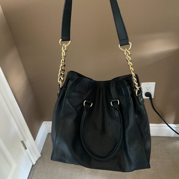 Black Michael Kors Hamilton Purse - Picture 3 of 4